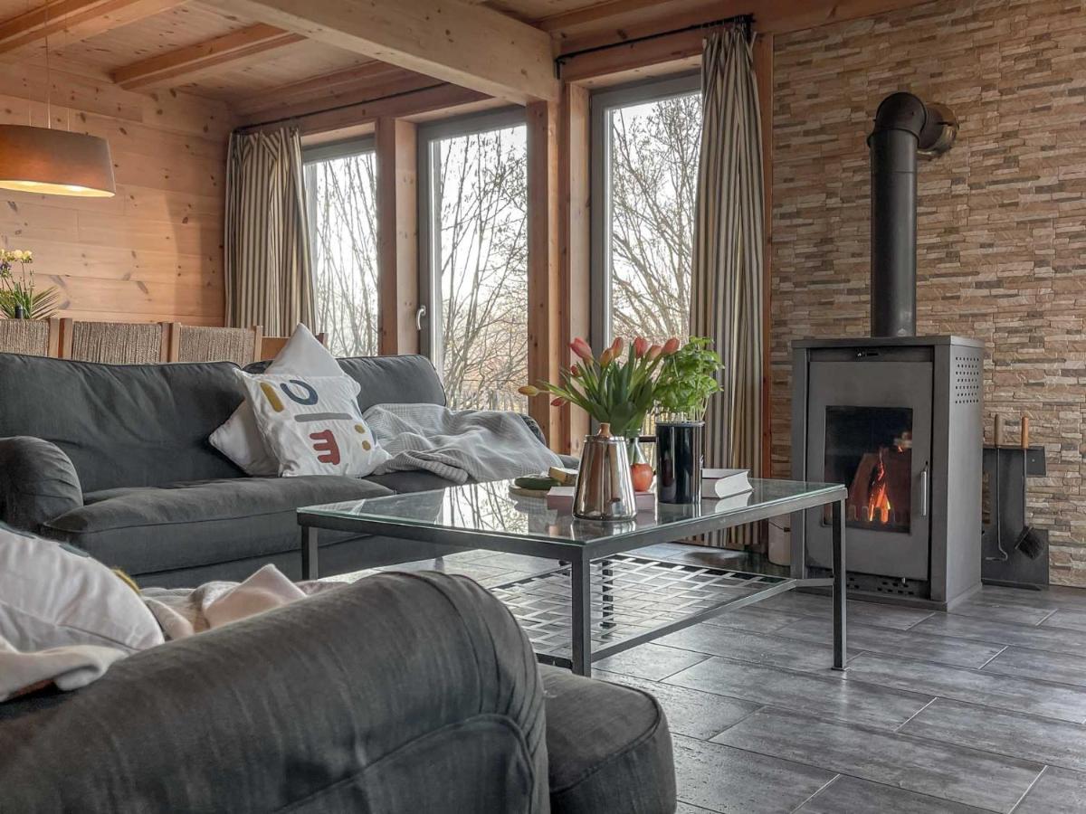 Traumhaff Kuestenchalets - Einzigartige Chalets An Der Ostsee. Ganz Aus Laerchenholz Mit Kamin Und Sauna Vogelsang-Warsin ภายนอก รูปภาพ
