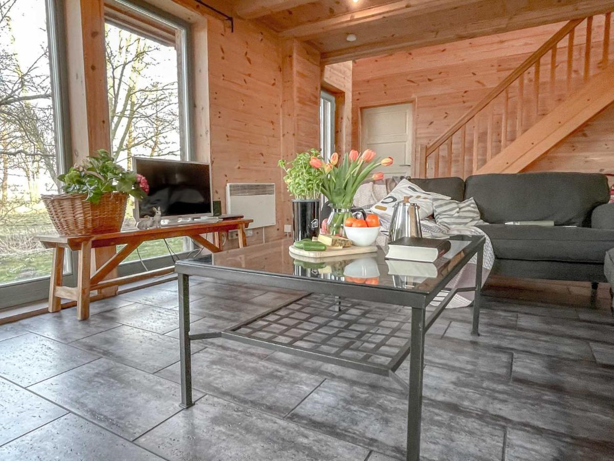 Traumhaff Kuestenchalets - Einzigartige Chalets An Der Ostsee. Ganz Aus Laerchenholz Mit Kamin Und Sauna Vogelsang-Warsin ภายนอก รูปภาพ