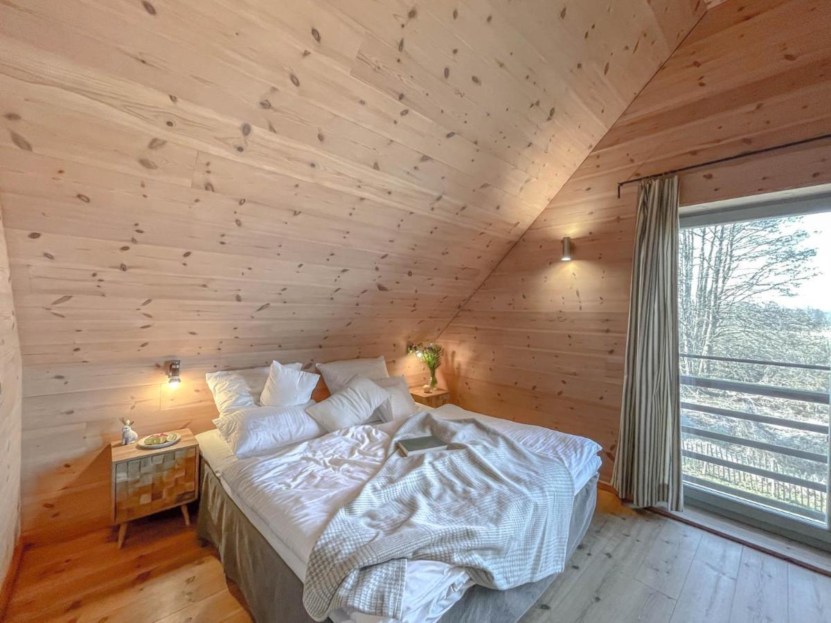 Traumhaff Kuestenchalets - Einzigartige Chalets An Der Ostsee. Ganz Aus Laerchenholz Mit Kamin Und Sauna Vogelsang-Warsin ภายนอก รูปภาพ