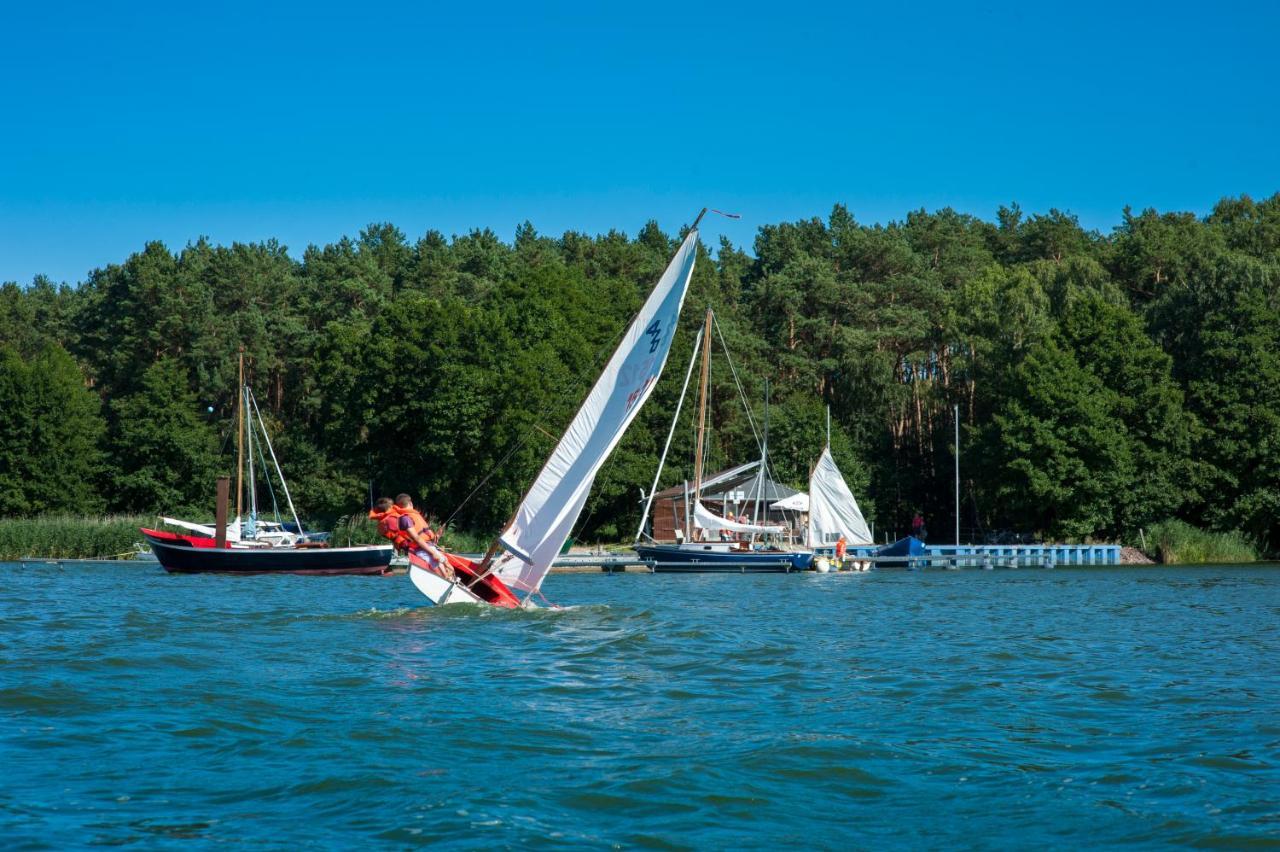 Traumhaff Kuestenchalets - Einzigartige Chalets An Der Ostsee. Ganz Aus Laerchenholz Mit Kamin Und Sauna Vogelsang-Warsin ภายนอก รูปภาพ