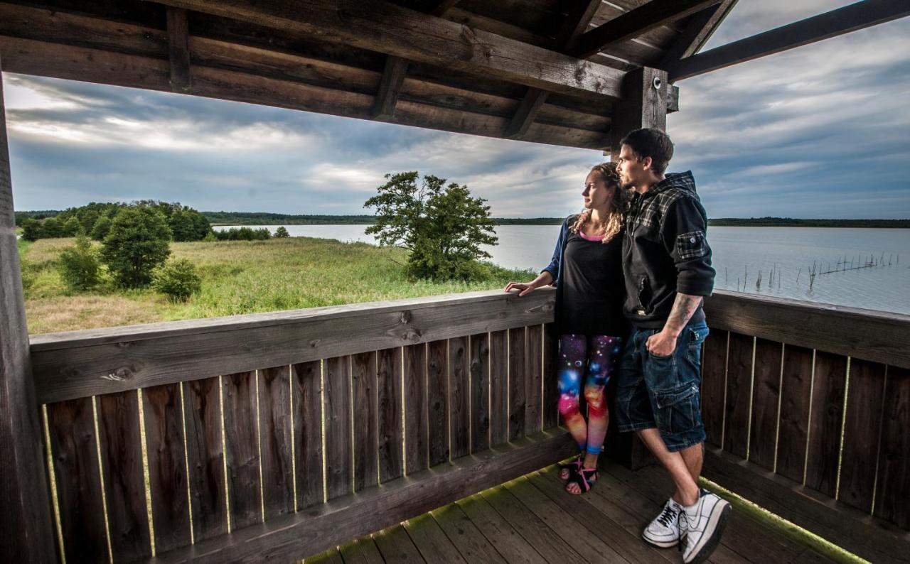 Traumhaff Kuestenchalets - Einzigartige Chalets An Der Ostsee. Ganz Aus Laerchenholz Mit Kamin Und Sauna Vogelsang-Warsin ภายนอก รูปภาพ