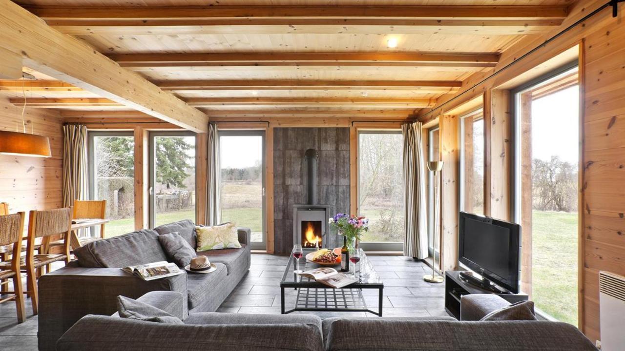 Traumhaff Kuestenchalets - Einzigartige Chalets An Der Ostsee. Ganz Aus Laerchenholz Mit Kamin Und Sauna Vogelsang-Warsin ภายนอก รูปภาพ